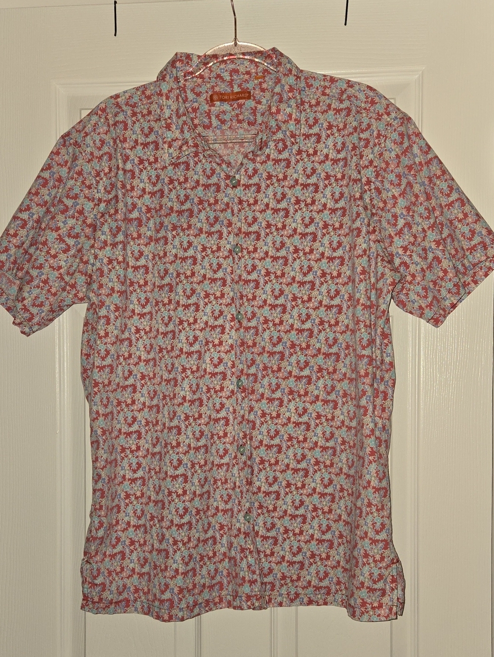 Tori Richard Red and Light Blue Floral Short Sleeve Button-Down Shirt